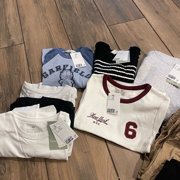 Bundle of NWT girl clothes from H&M. All sizes US 12 in girls. - Picture 5 of 6